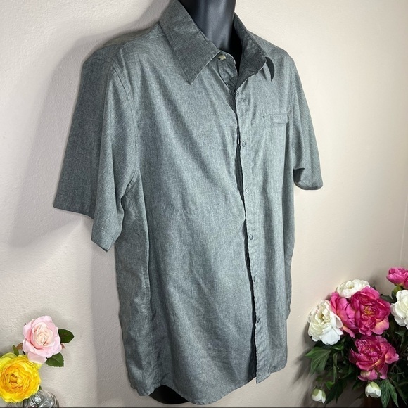 M Men’s Excurzion Grey Short Sleeve Breathable Button Down Shirt Medium - Picture 4 of 10